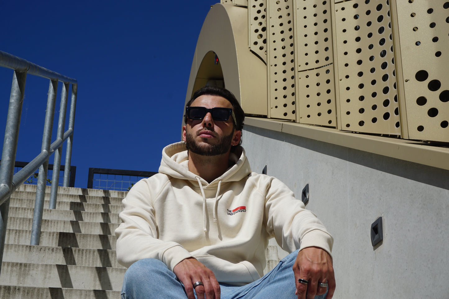 HOODIE - BRAVE BEIGE